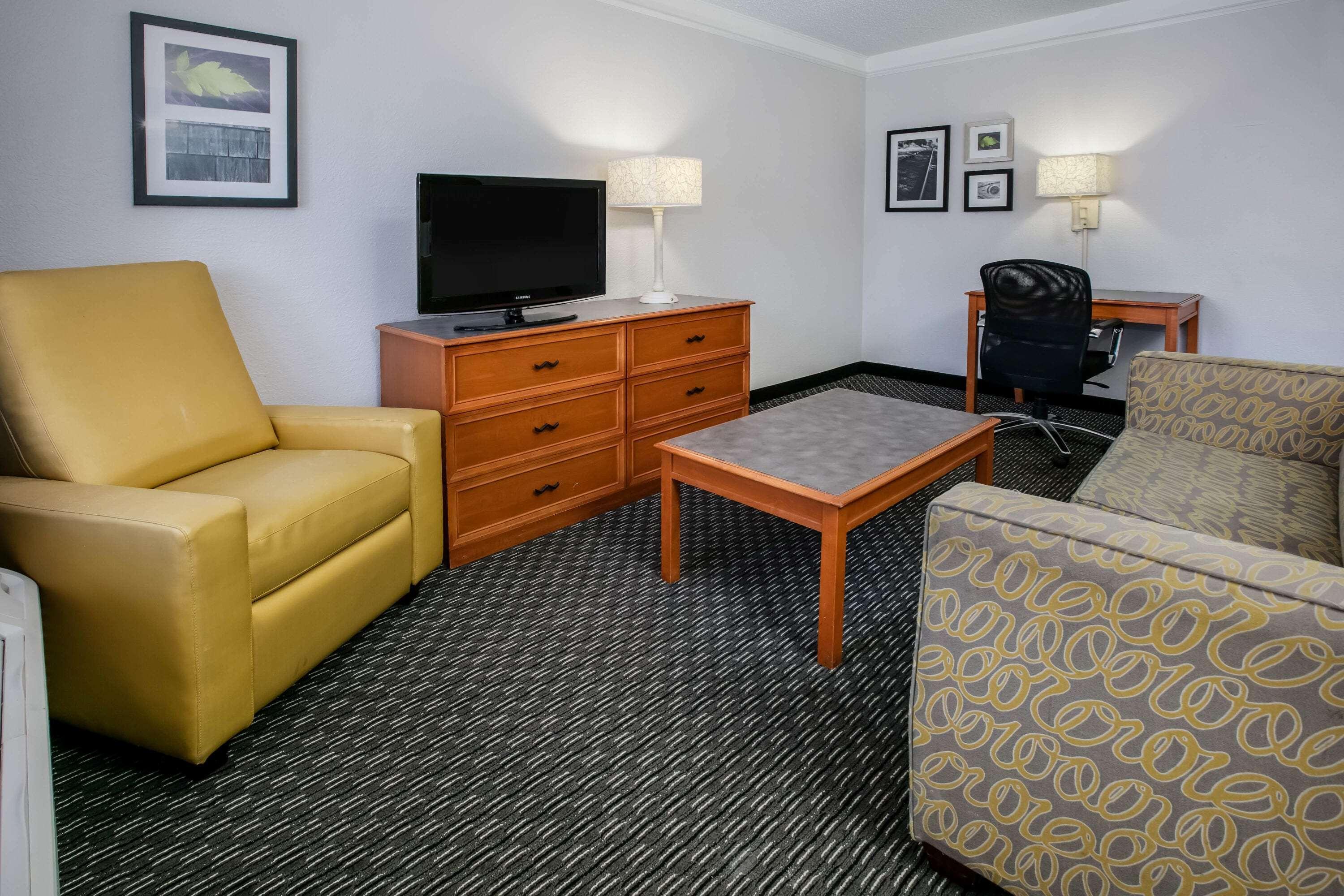 La Quinta Inn By Wyndham Dallas Uptown Bagian luar foto