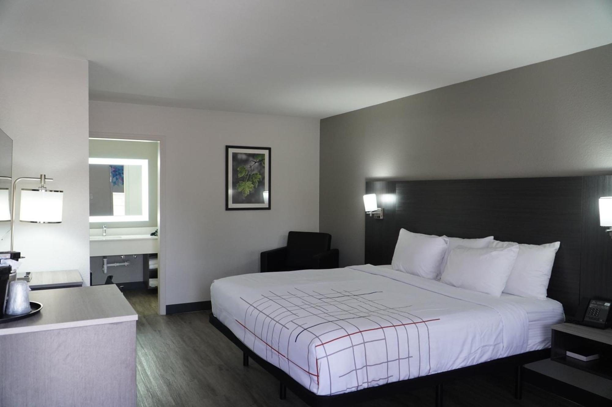 La Quinta Inn By Wyndham Dallas Uptown Bagian luar foto