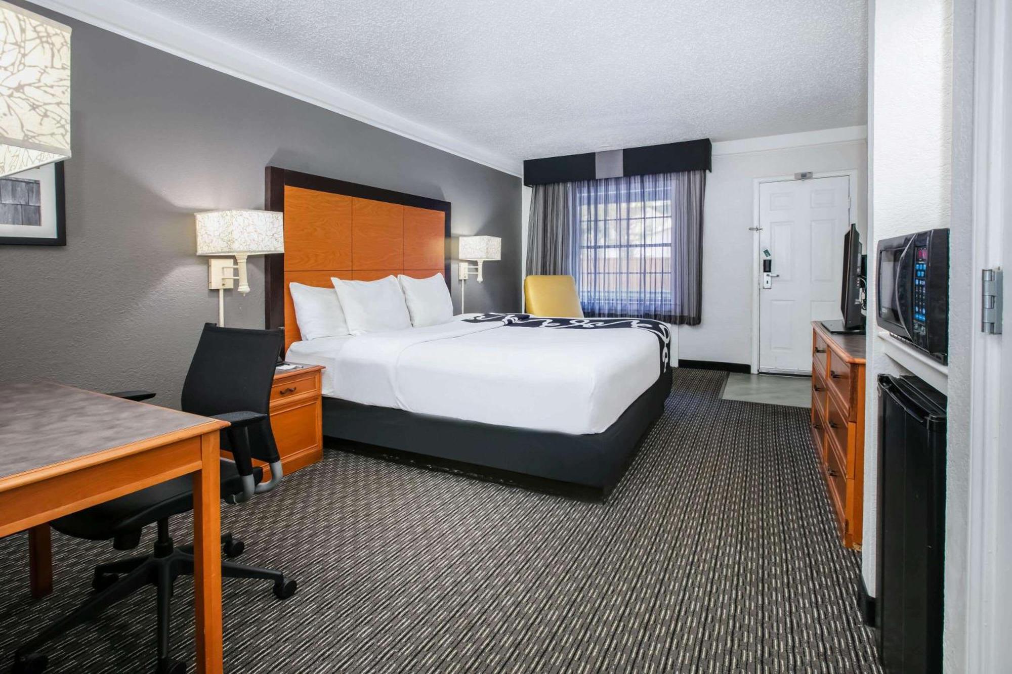 La Quinta Inn By Wyndham Dallas Uptown Ruang foto